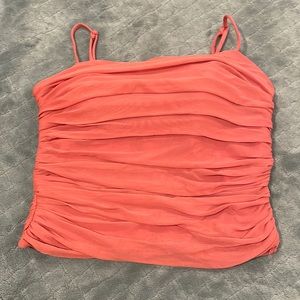 Body contour crop top